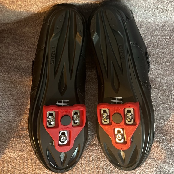 Giro Techne W Womens Spin or Cycling Shoe with MARQUE Cleats - Red Cleat Set - Picture 5 of 9